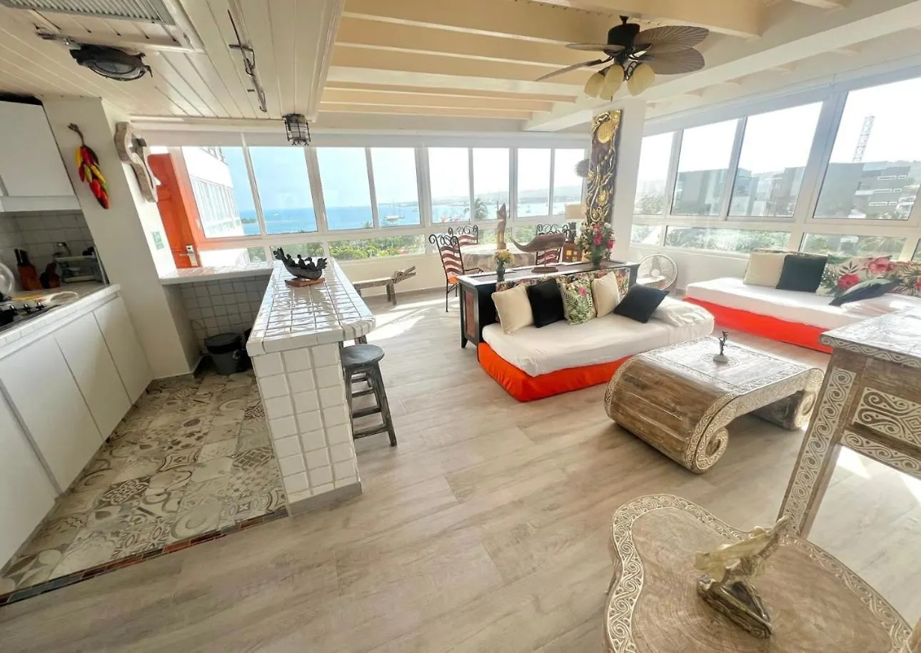 Apartamentos En Bahia Fragata Unas Cuadras De La Playa San Andrés 0*,  Kolumbia